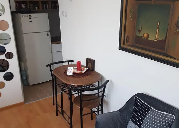 Vuk شقة بايرت